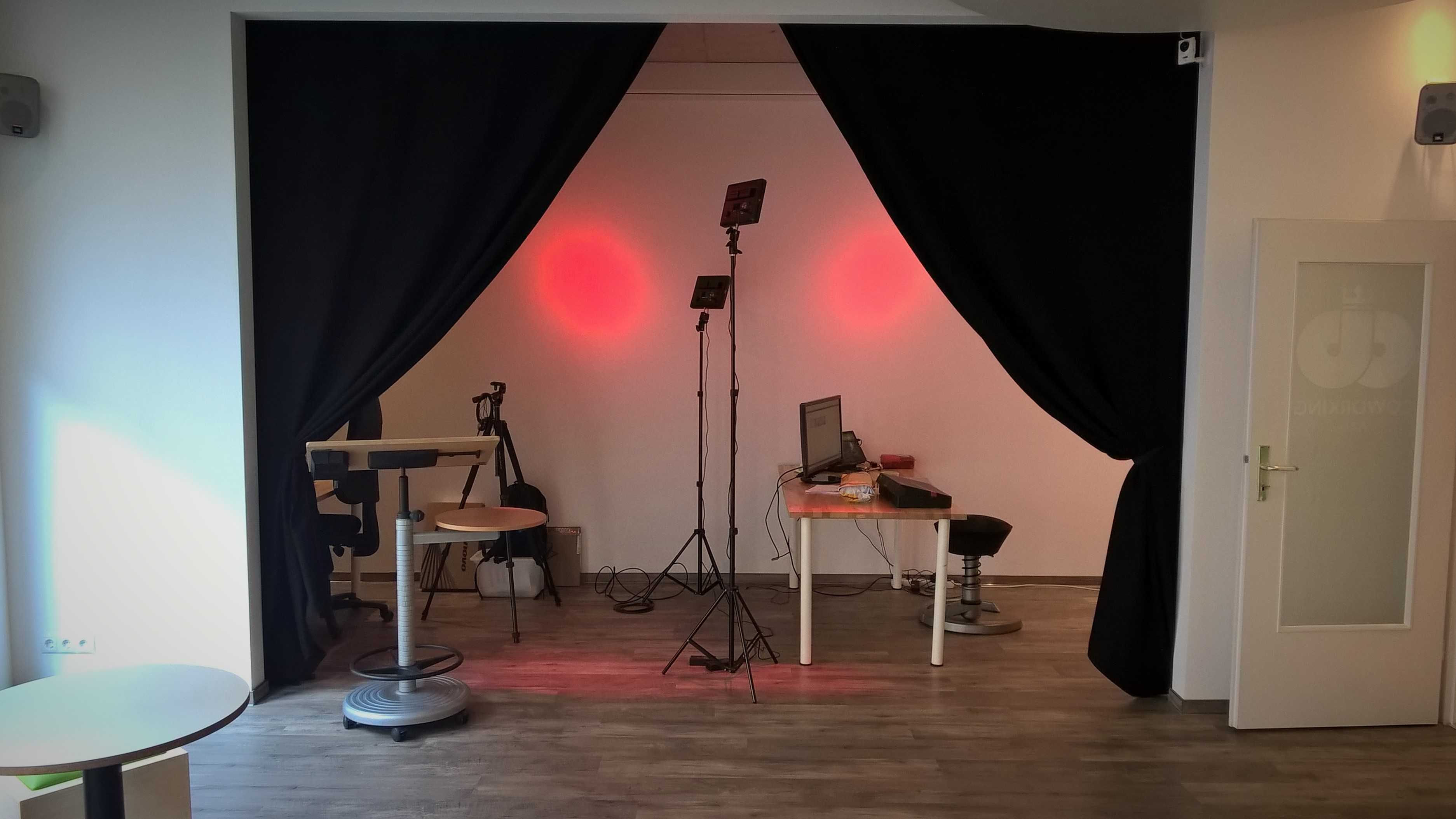 Opening a flexible multimedia studio in Bonn’s first coworking space.