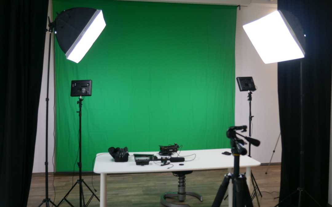 Greenscreen studio in Bonn now available.